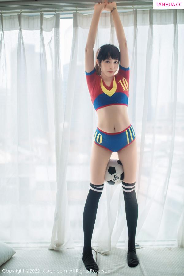   [XiuRen]高清写真图 2022.12.09 No.5974 严利娅Yuliya 足球美臀第31张图片